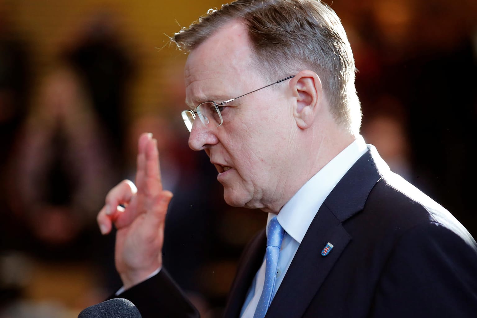 Bodo Ramelow beim Amtseid: Im dritten Wahlgang ist der Linken-Politiker zum Ministerpräsidenten Thüringens gewählt worden.