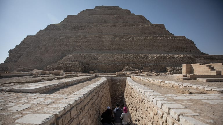 Djoser-Pyramide: Bei der Stufenpyramide handelt es sich vermutlich um eine der frühesten Steinstrukturen der Welt.
