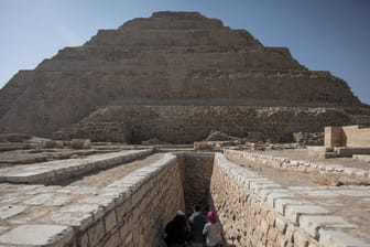 Djoser-Pyramide: Bei der Stufenpyramide handelt es sich vermutlich um eine der frühesten Steinstrukturen der Welt.