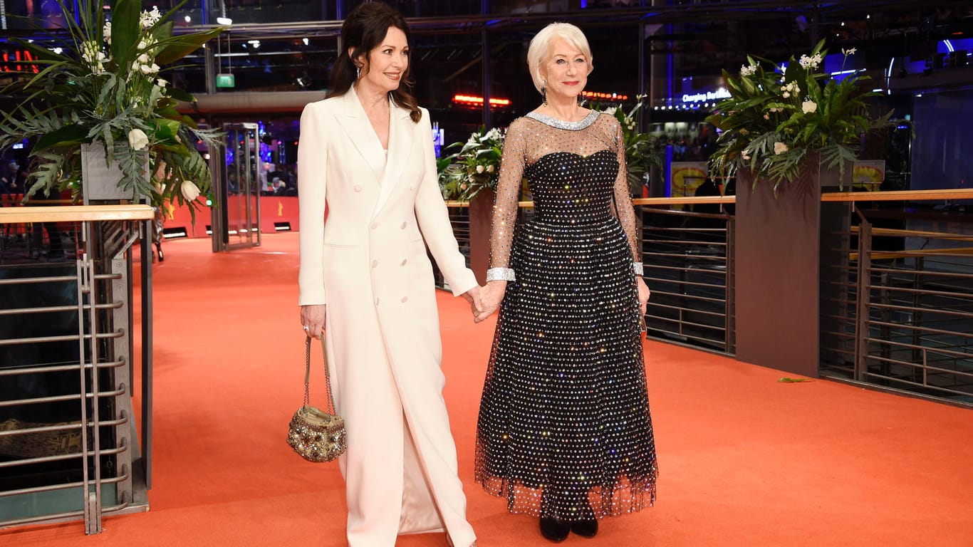Iris Berben und Helen Mirren: Beide waren bei der Verleihung des Goldenen Ehrenbären auf der Berlinale dabei.