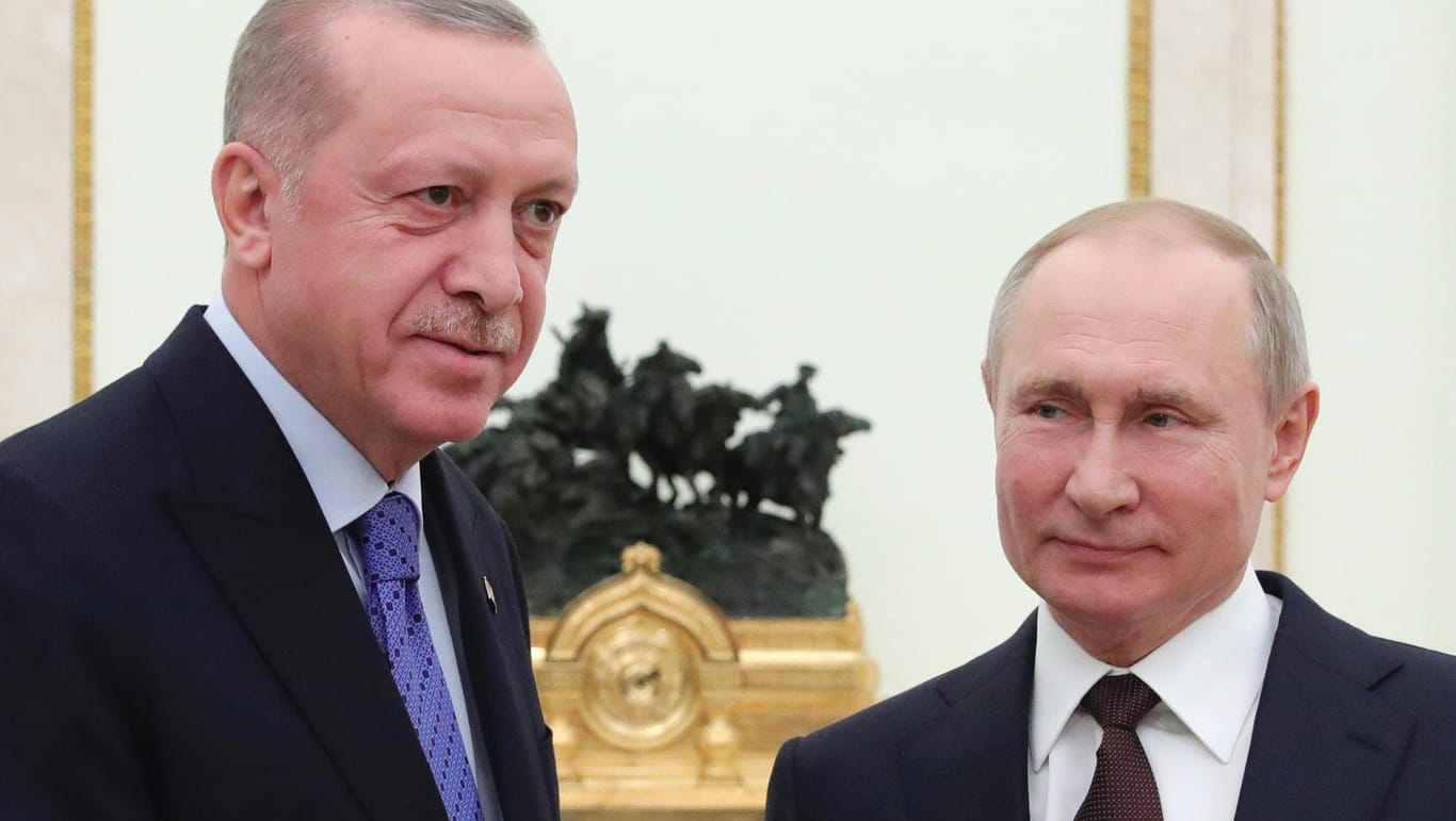 Recep Tayyip Erdogan und Wladimir Putin: Die beiden Politiker haben sich bei einem Treffen in Moskau auf eine weitere Waffenruhe für das syrische Idlib geeinigt.
