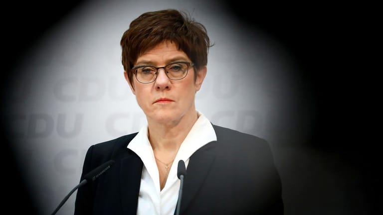 Die Noch-CDU-Chefin Annegret Kramp-Karrenbauer: Die Union sackt in einer Sonntagsfrage weiter ab.