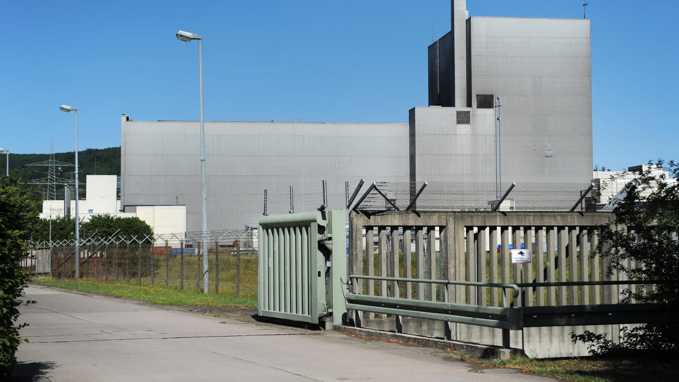 Das frühere Kernkraftwerk Würgassen: Auf dem Gelände des früheren AKW Würgassen südlich von Höxter soll Planungen zufolge ein zentrales Lager für radioaktive Abfälle aus ganz Deutschland entstehen.