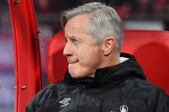 Nürnberg-Coach: Jens Keller war nach den Morddrohungen gegen zwei seiner Spieler schockiert.