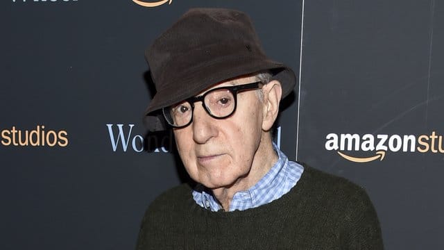 US-Verlag Hachette nimm Abstand von Autobiographie von Regisseur Woody Allen. US-Verlag Hachette nimm Abstand von Autobiographie von Regisseur Woody Allen.