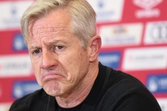 Nürnbergs Trainer Jens Keller äußert sich nicht nur zur Niederlage.