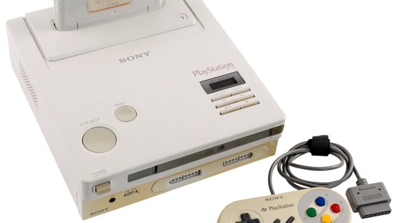 Diesen "PlayStation"-Prototyp soll es nur noch ein einziges Mal auf der Welt geben - einem Käufer war das viel Geld wert.