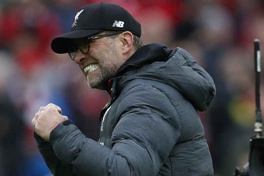 Jürgen Klopp feiert den Sieg.
