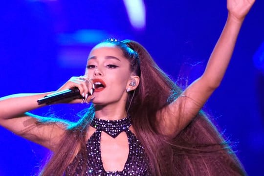 Ariana Grande unterstützt Bernie Sanders.