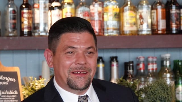 Tim Mälzer nutzt sein Handy am liebsten zum Telefonieren.
