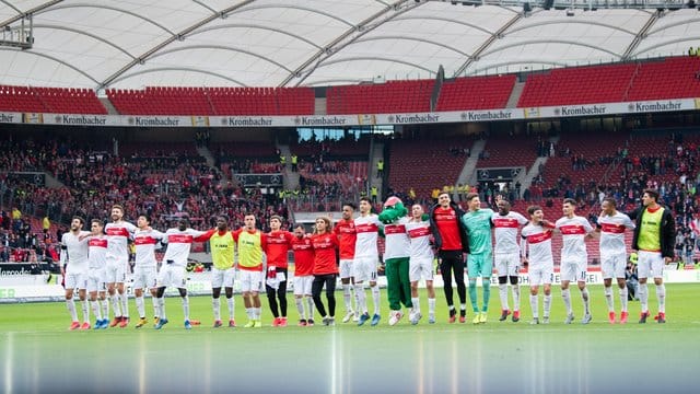 Das Spiel des VfB Stuttgart gegen Arminia Bielefeld soll vor Zuschauern ausgetragen werden. Das Spiel des VfB Stuttgart gegen Arminia Bielefeld soll vor Zuschauern ausgetragen werden.