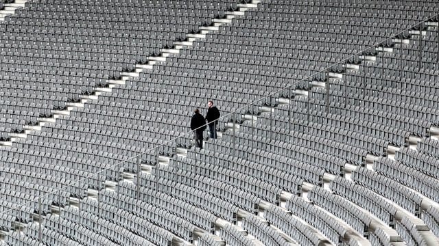 Die Ausbreitung des neuartigen Coronavirus könnte nun auch für den deutschen Sport große Konsequenzen haben. Die Ausbreitung des neuartigen Coronavirus könnte nun auch für den deutschen Sport große Konsequenzen haben.