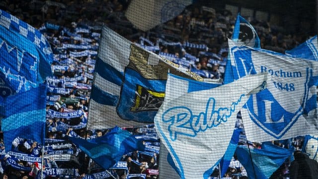 Der VfL Bochum stoppte vorerst den Kartenverkauf für seine Heimspiele. Der VfL Bochum stoppte vorerst den Kartenverkauf für seine Heimspiele.