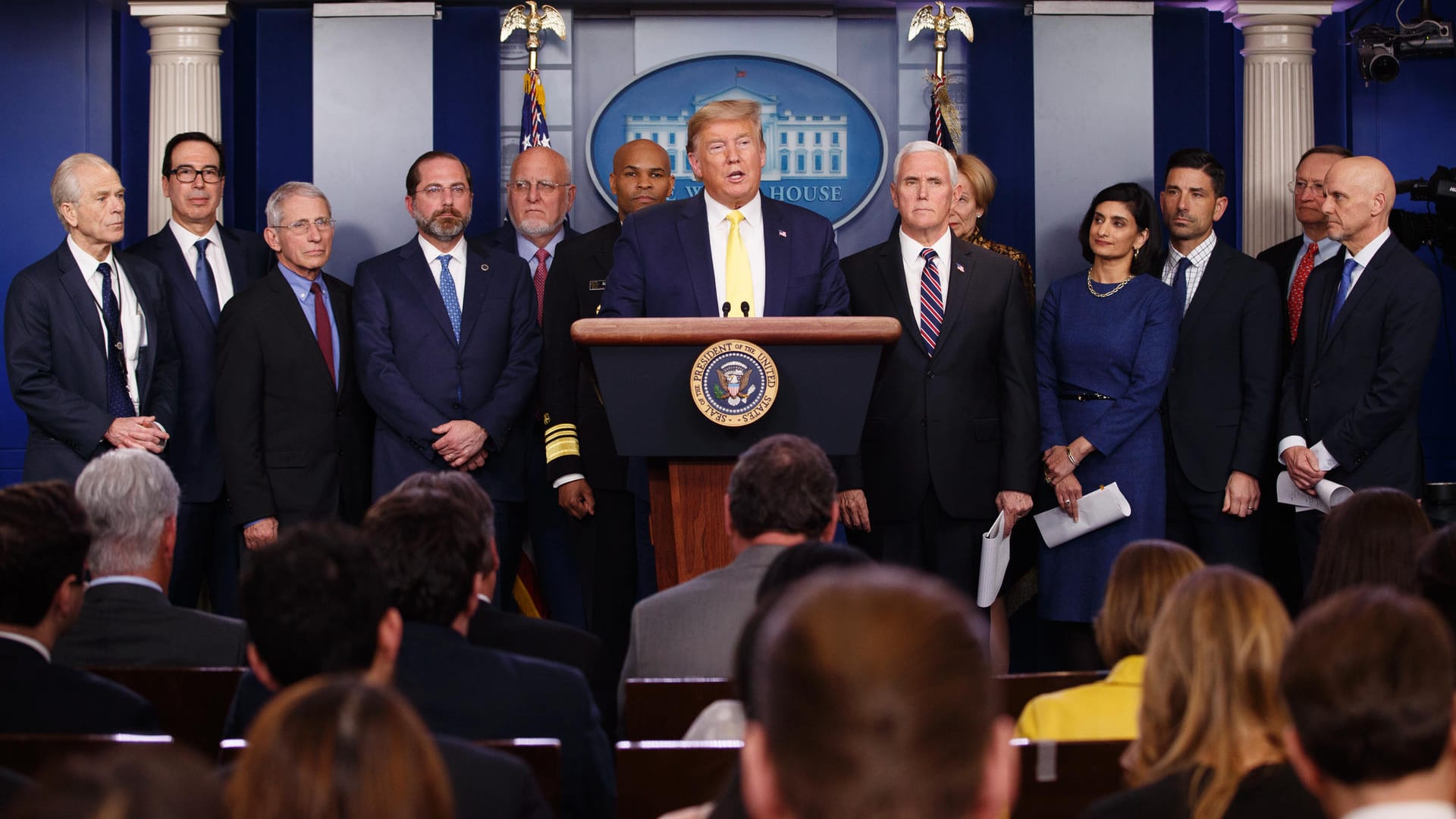 Donald Trump bei einer Pressekonferenz im Weißen Haus: Einen Corona-Test hat der US-Präsident noch nicht gemacht.