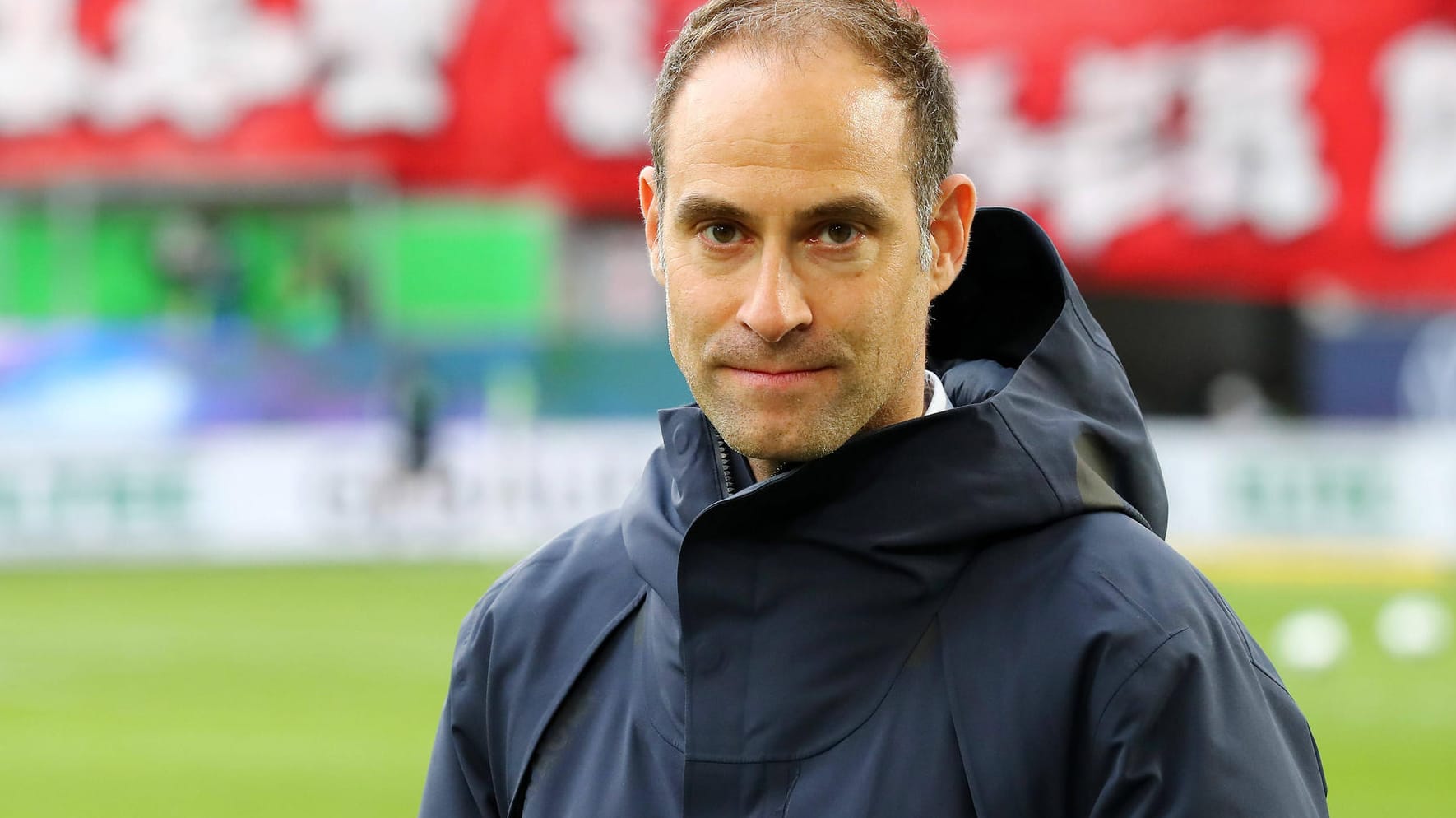 Oliver Mintzlaff : Der RB-Boss begrüßte die Entscheidung, die Champions-League-Partie gegen Tottenham vor Zuschauern auszutragen. Oliver Mintzlaff : Der RB-Boss begrüßte die Entscheidung, die Champions-League-Partie gegen Tottenham vor Zuschauern auszutragen.