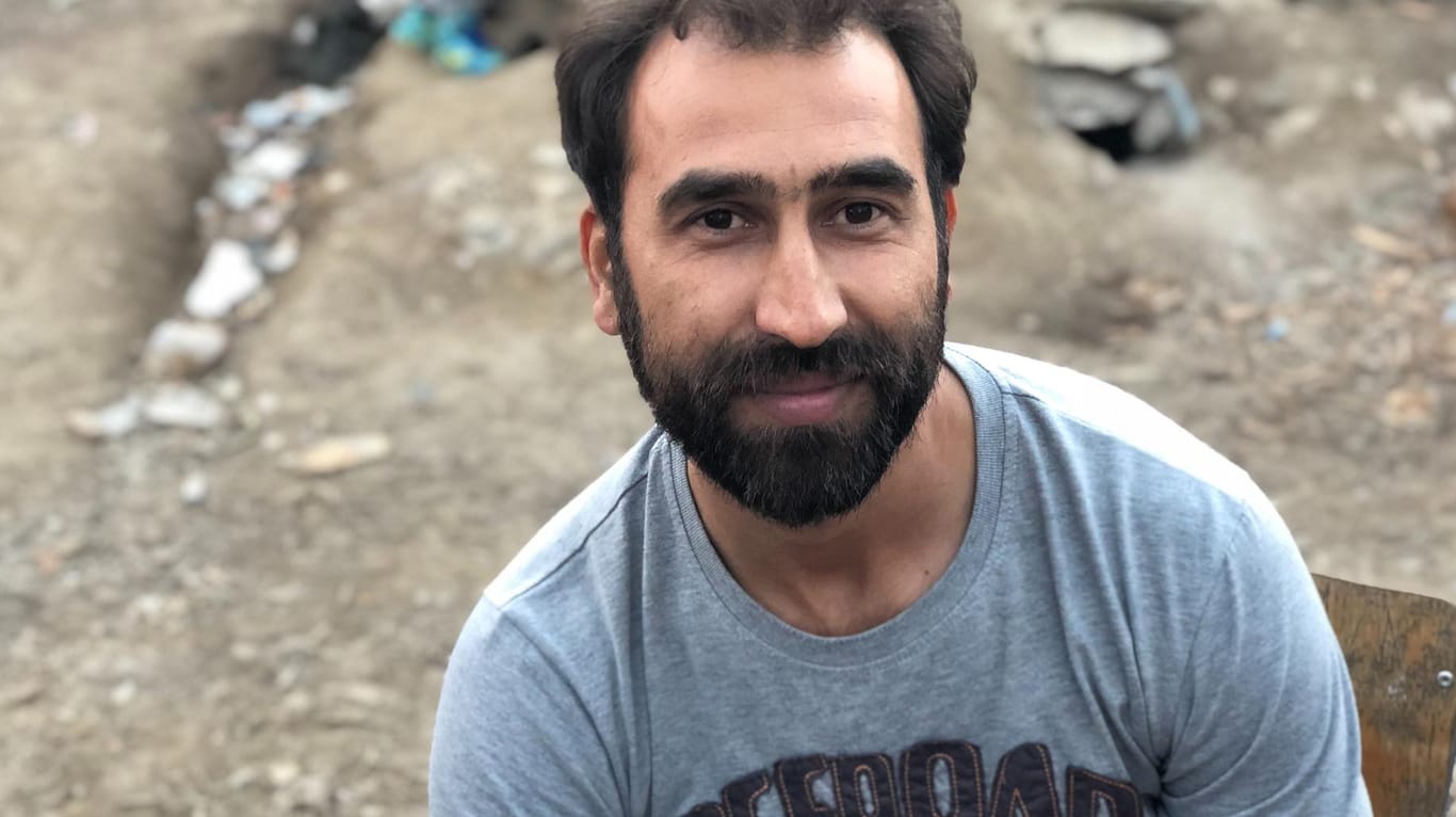 "The Translator" Nassir: Der junge Afghane hat uns und unsere Begleiter in Moria über die Vorgänge aufgeklärt. Er hat für uns die netten Worte der Bewohner übersetzt.
