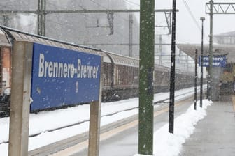 Der Grenzbahnhof Brenner zwischen Österreich und Italien ist menschenleer.