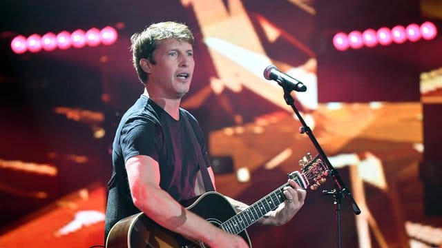 James Blunt singt in der Elbphilharmonie, aber ohne Publikum.