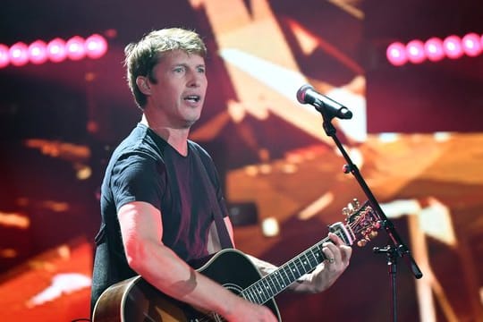 James Blunt singt in der Elbphilharmonie, aber ohne Publikum.