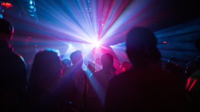 Clubs sehen wegen der Ausbreitung des Coronavirus in ihrer Existenz bedroht. Clubs sehen wegen der Ausbreitung des Coronavirus in ihrer Existenz bedroht.