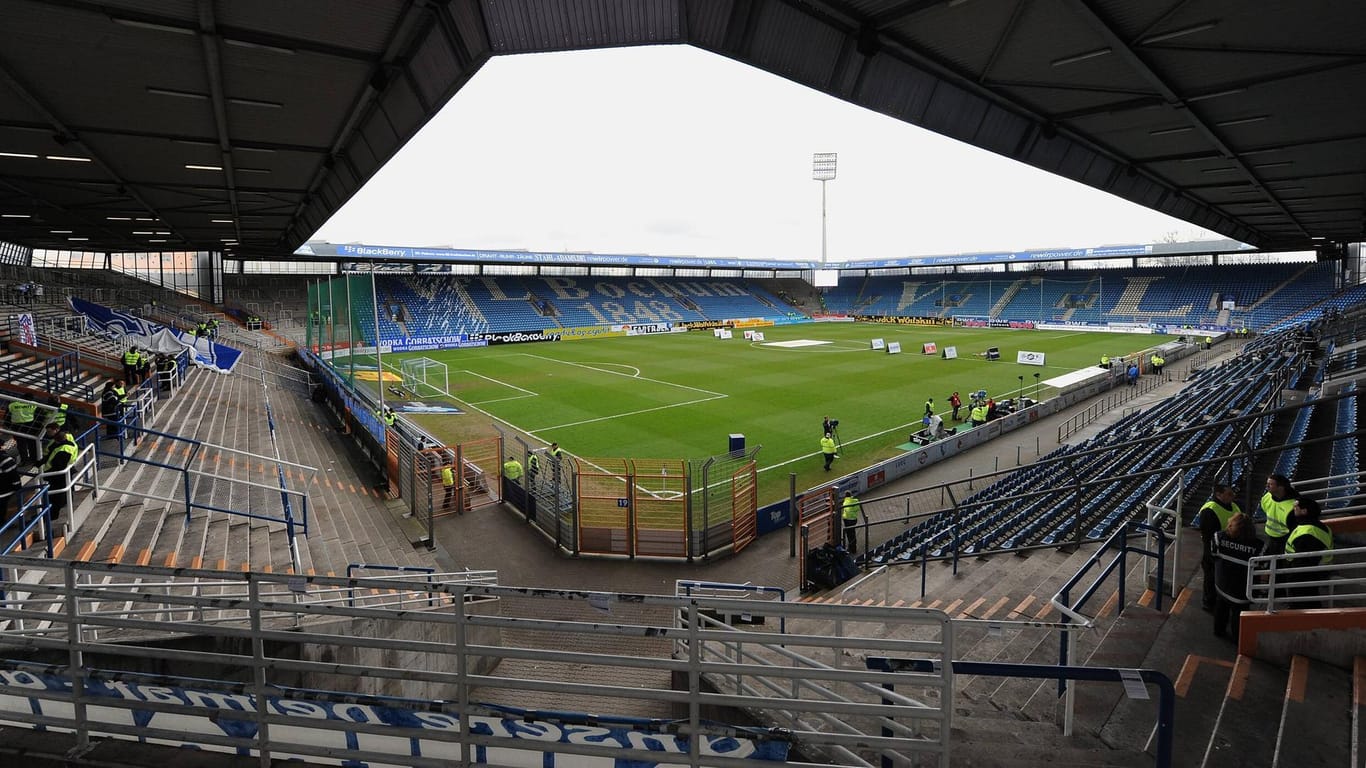 Das Bochumer Stadion: Die Spiele werden auch hier vor leeren Rängen stattfinden.