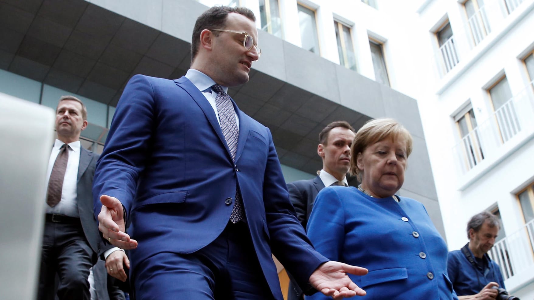 Kanzlerin Merkel, Gesundheitsminister Spahn: Stehen in der Coronakrise im Fokus der nationalen Aufmerksamkeit.