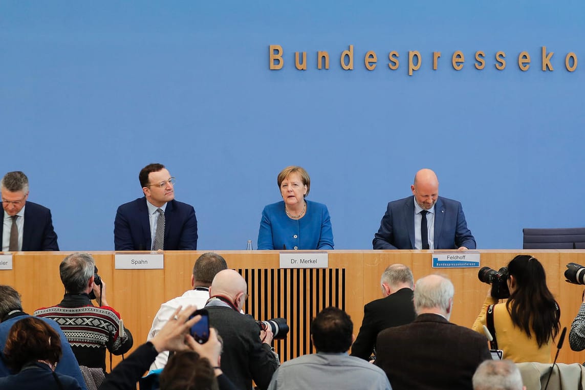 Bundespressekonferenz: Statements zum Coronavirus.