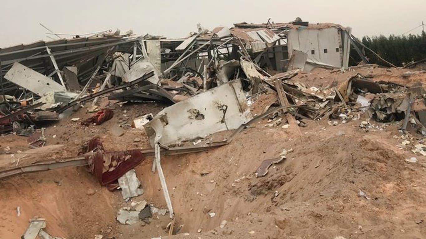 Nach dem US-Luftangriff: Zerstörte Gebäude eines im Bau befindlichen Flughafenkomplexes in Karbala.