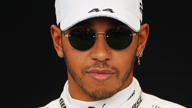 Weltmeister Lewis Hamilton kritisiert angesichts der Coronavirus-Krise den geplanten Start der Formel 1 in Australien.