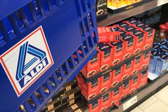 Eine Filiale von Aldi Nord in Hamburg: Aldi Süd und Nord wollen stärker zusammenarbeiten.