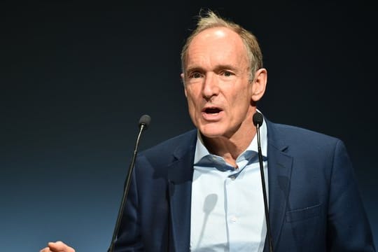 Frauen sind im Internet nach Auffassung von Web-Erfinder Tim Berners-Lee gefährlich benachteiligt.