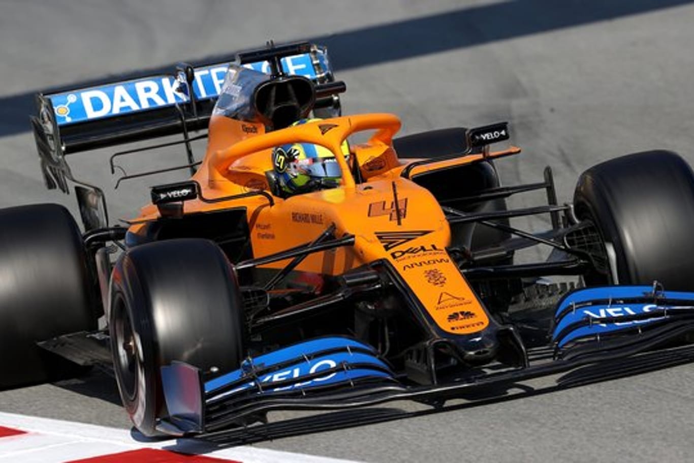 Der Formel-1-Rennstall McLaren hat sein Team für den Auftakt in Australien zurückgezogen.