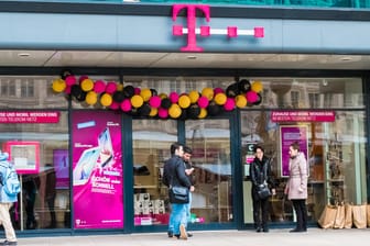 Telekom-Shop in Berlin: Die Telekom senkt die Preise für ihre Festnetz- und Internetanschlüsse.