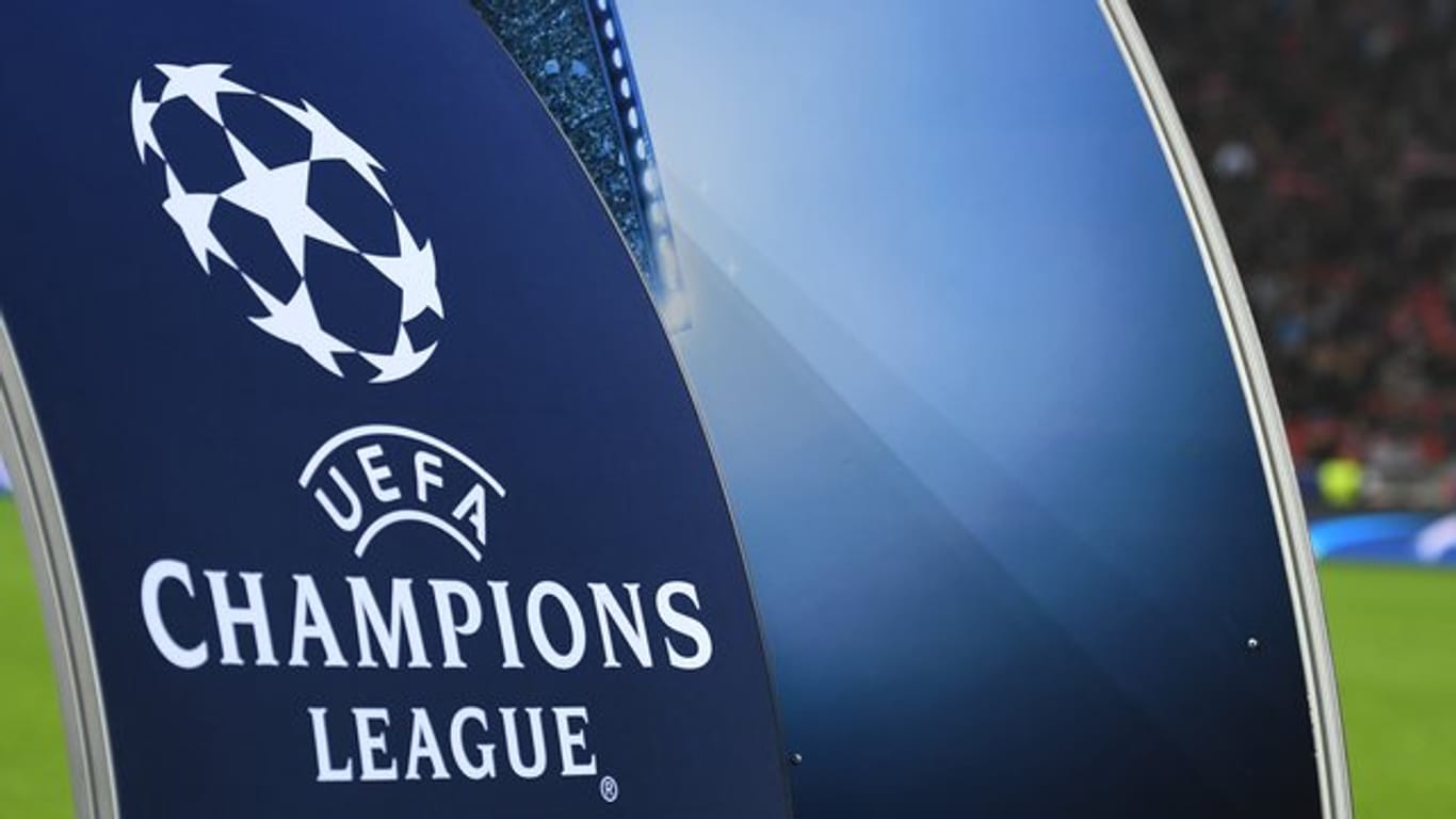 Die UEFA wird nach Informationen der "Marca" den Spielbetrieb in der Champions League und in der Europa League aussetzen.