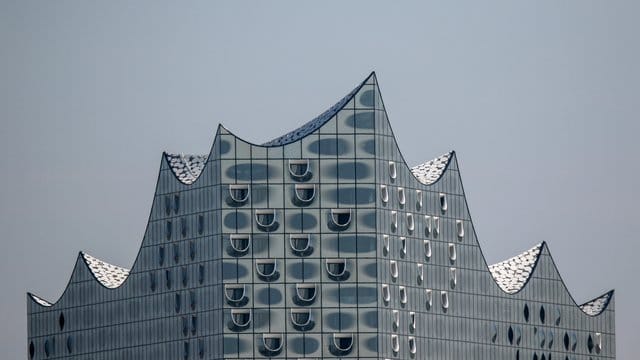 Bis Ende April fallen alle Veranstaltungen in der Hamburger Elbphilharmonie aus.
