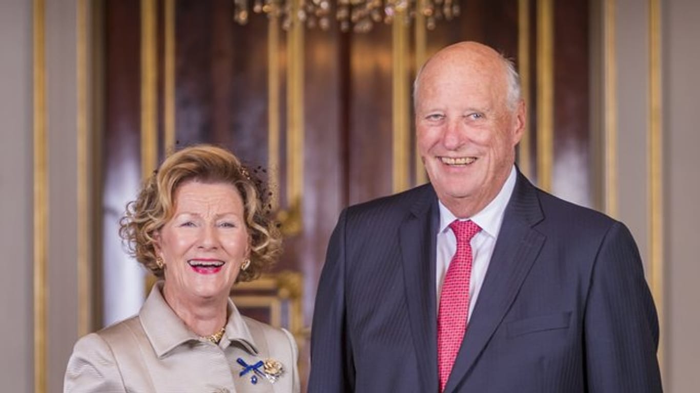 Eine Vorsichtsmaßnahme: König Harald und Königin Sonja sind 14 Tage in Heimquarantäne.