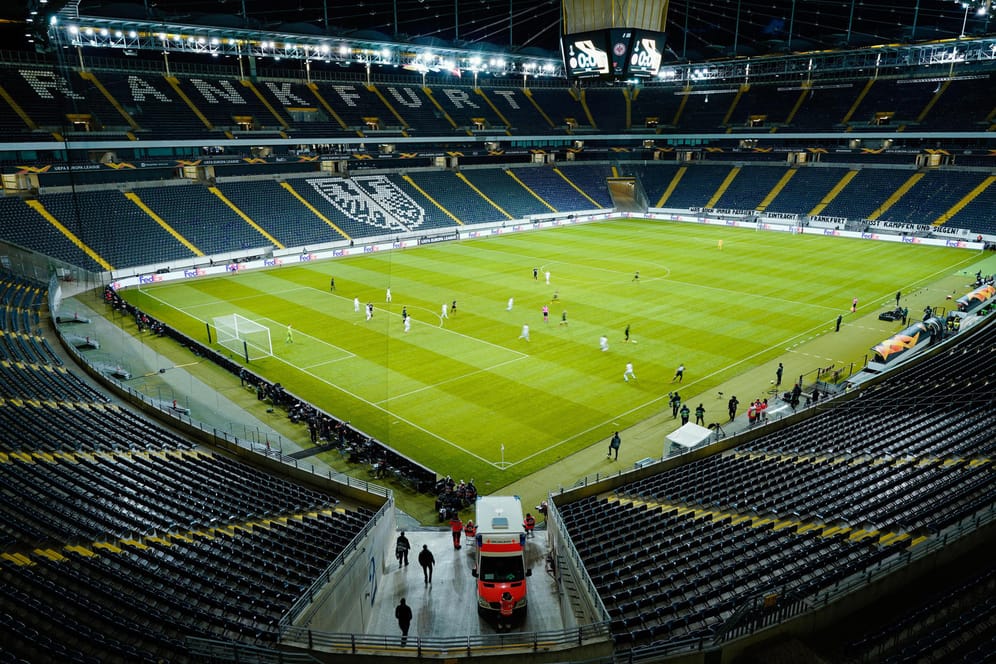 Eintracht Frankfurt gegen den FC Basel ohne Zuschauer: Am Sonntag findet vorerst das letzte Heimspiel vor der Bundesliga-Zwangspause in Frankfurt statt.