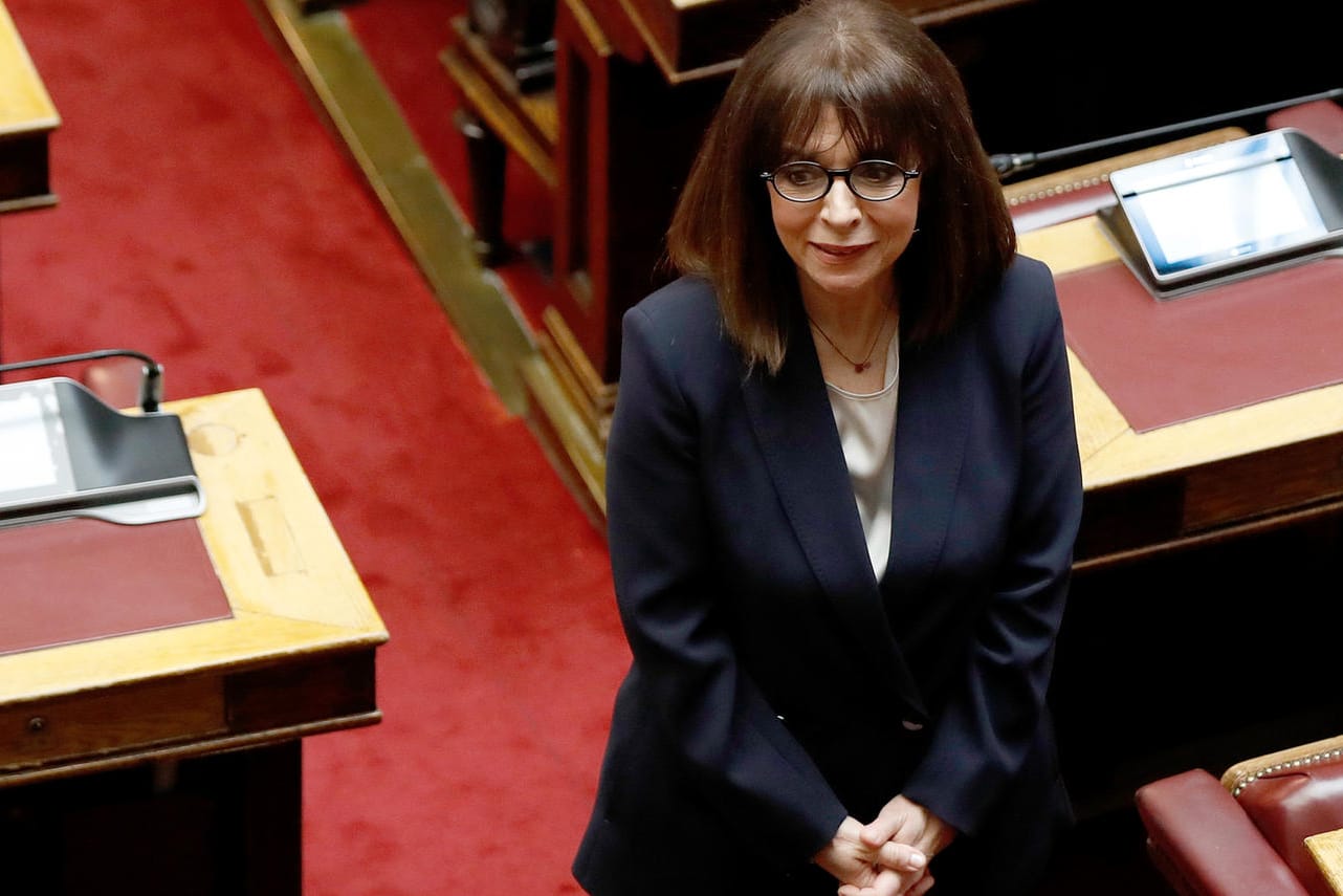 Ekaterini Sakellaropoulou: Die neue griechische Staatspräsidentin war zuvor als Richterin tätig. Nun ist sie die erste Frau an der Staatsspitze.