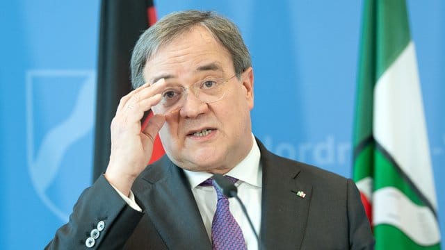 Nordrhein-Westfalens Ministerpräsident Armin Laschet ist einer von drei Bewerbern für den CDU-Vorsitz. Nordrhein-Westfalens Ministerpräsident Armin Laschet ist einer von drei Bewerbern für den CDU-Vorsitz.