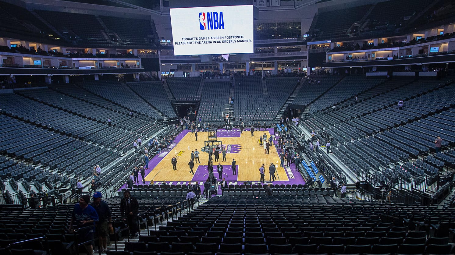 Leere Halle in Oklahoma City: Vor dem Spiel der Thunder gegen die Utah Jazz wurde der erste Spieler positiv auf das Coronavirus getestet.