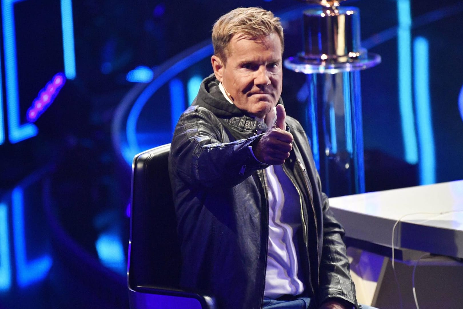 Dieter Bohlen: Der "Poptitan" äußerte sich in der Liveshow von DSDS zu Xavier Naidoo. Das Foto ist beim Finale der 16. Staffel entstanden. Die Jacke trug er am Samstag auch.