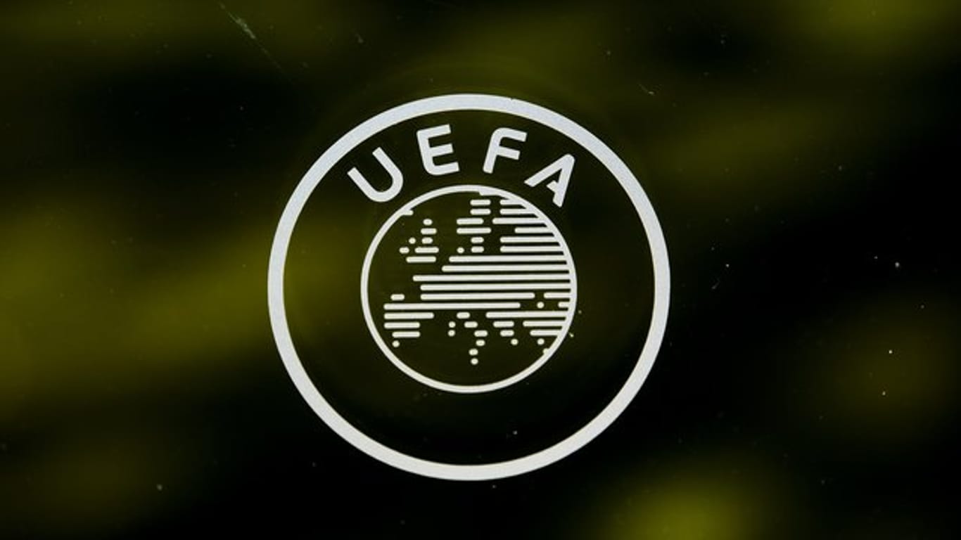 Die UEFA wird am Dienstag über die EM 2020 beraten.