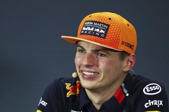 Misst sich statt auf dem Formel-1-Kurs virtuell mit einigen Kollegen: Red-Bull-Pilot Max Verstappen.