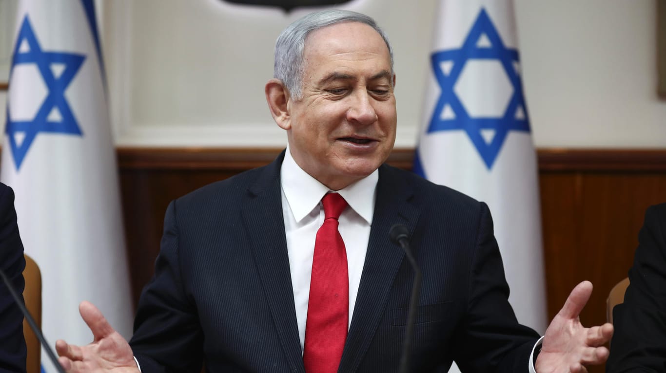 Benjamin Netanjahu bei der wöchentlichen Kabinettssitzung: Israelische Politiker verurteilen seinen Umgang mit der Corona-Krise.