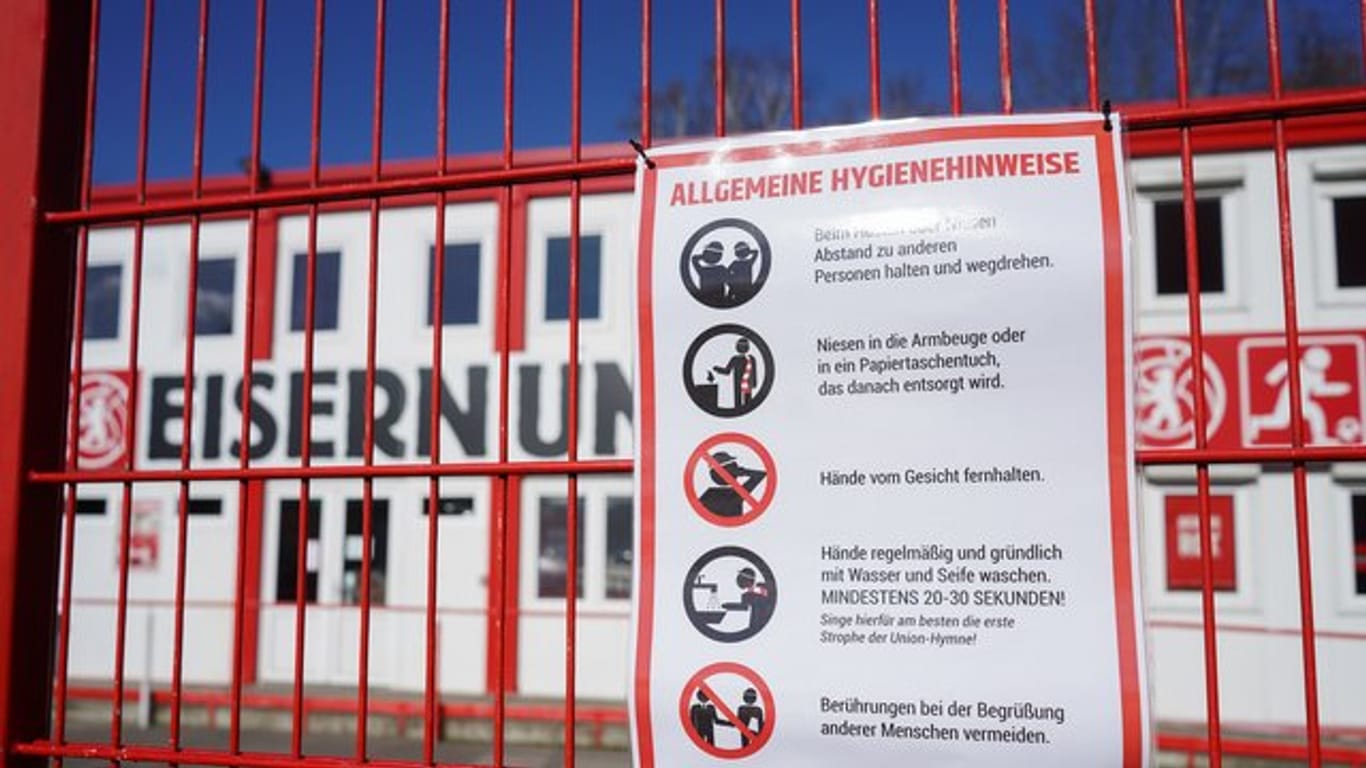 In Berlin bleiben die Stadiontore von Hertha BSC und Union bis mindestens 19.