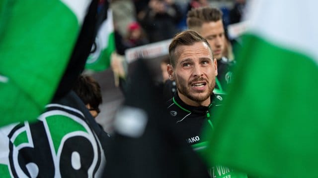 Befindet sich wie seine Teamkollegen unter Quarantäne: Hannover-Kapitän Marvin Bakalorz.