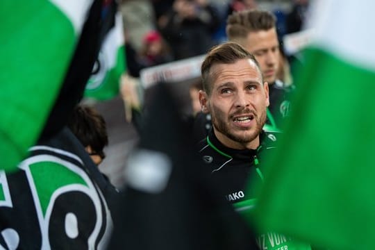 Befindet sich wie seine Teamkollegen unter Quarantäne: Hannover-Kapitän Marvin Bakalorz.