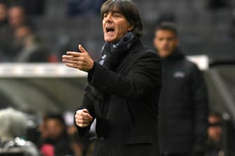 Joachim Löw: Der Bundestrainer wird vorerst nicht mehr an der Seitenlinie stehen.