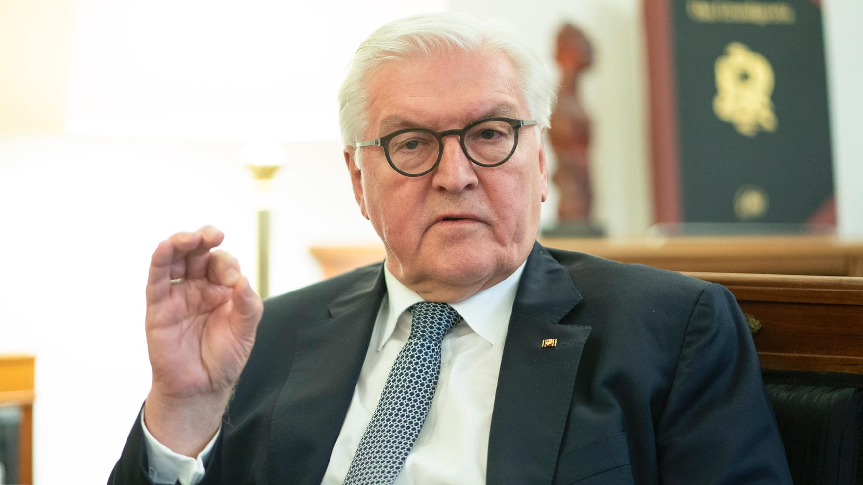 Der Bundespräsident verfolgt ein klares Ziel: Frank-Walter Steinmeier möchte gemeinsam mit anderen Ländern das Coronavirus bekämpfen.