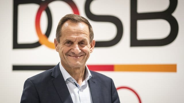 Alfons Hörmann ist der Präsident des Deutschen Olympischen Sportbundes (DOSB). Alfons Hörmann ist der Präsident des Deutschen Olympischen Sportbundes (DOSB).